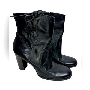 Classy Nine West Black Bredeo Ankle Boots sz 9 approx 4” heel Beautiful